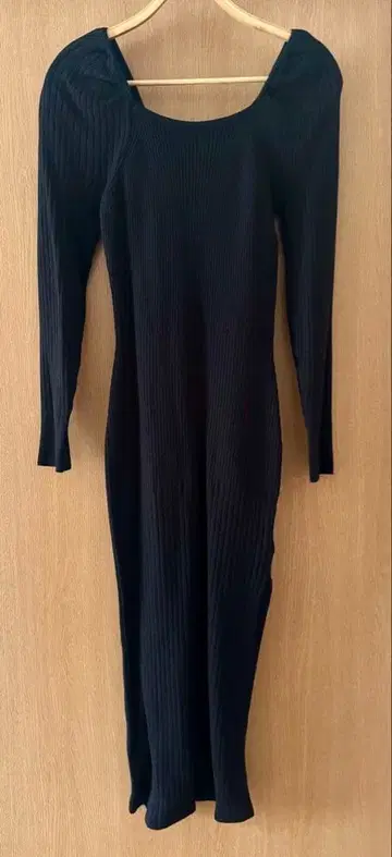 리젝시 원피스 슬릿 타이트 니트 원피스