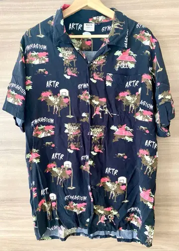 AKTR 하와이안 셔츠 그래픽 프린트 블랙