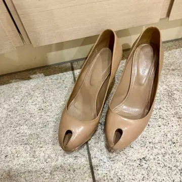 세르지오로시 Sergio Rossi 펌프스 베이지 37