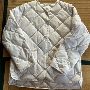 아이보리 퀼팅 자켓