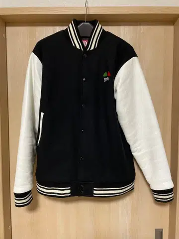 GDC 자수 바시티 자켓 M 사이즈 블랙 화이트