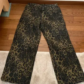 레오파드 무늬 워크 팬츠