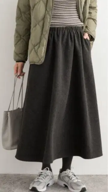 어반 리서치 도어스 컷 개더 스커트 사이즈 M