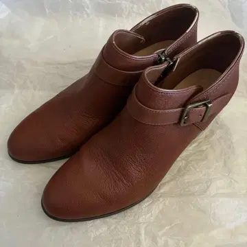 새상품급 clarks 브라운 부츠