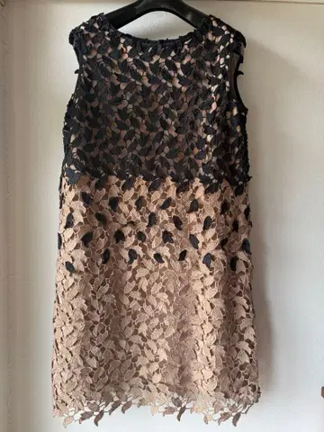 그레이스 콘티넨탈 원피스