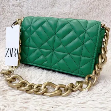 새상품 택 포함 ZARA 자라 퀼팅 체인 백 그린