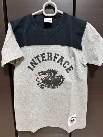 INTERFACE 프린트 T셔츠 small