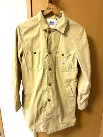 Lee 베이지 샵코트 M