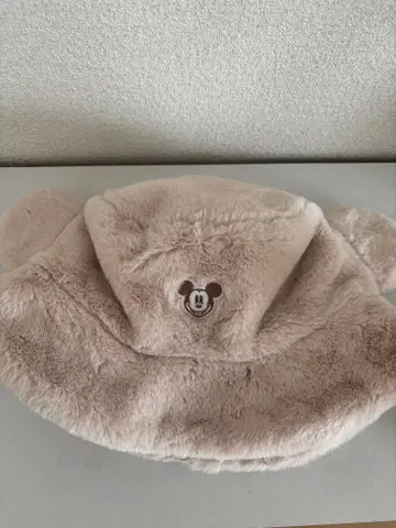 미키마우스 귀 달린 버킷햇 베이지