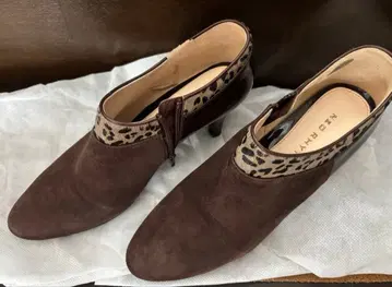 NEO RHYTHM 브라운 하이힐 레오파드 무늬