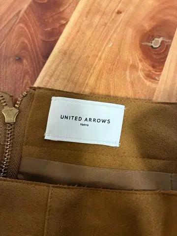 유나이티드 애로우즈 타이트 스커트 36