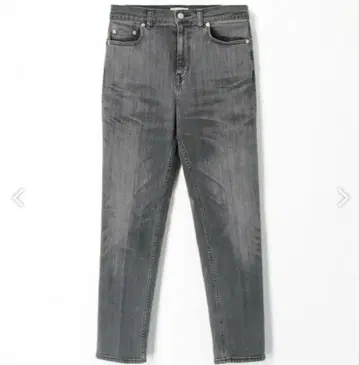 새상품급 투모로우랜드 코튼 스트레치 블랙 데님 슬림 팬츠 32