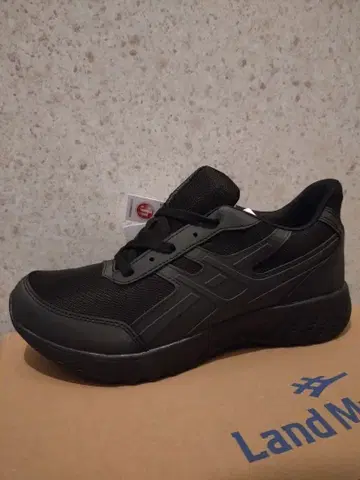 Land Master 블랙 스니커즈 27.0 EEEE
