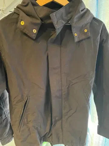 그린 라벨 릴랙싱 후드 부착 블랙 자켓