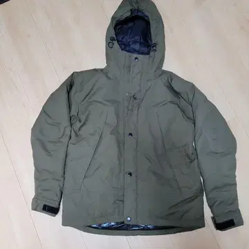 가격 인하 워크맨 카키 방수 방한 다운 자켓 S 사이즈