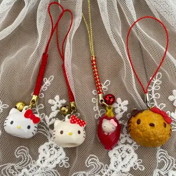 헬로키티 스트랩 4개 세트