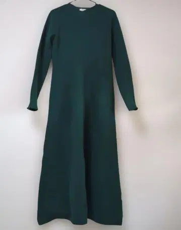 HUG-U 다크 그린 니트 롱 원피스