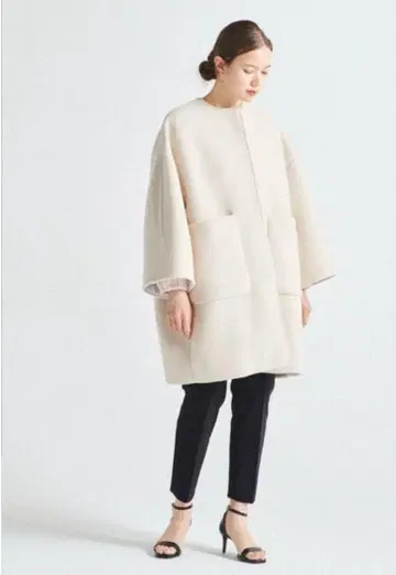 클리닝 완료 울 노카라 코트 아이보리