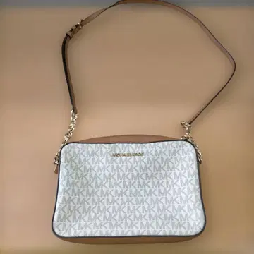 신춘 세일 미사용 Michael Kors MK 로고 숄더백