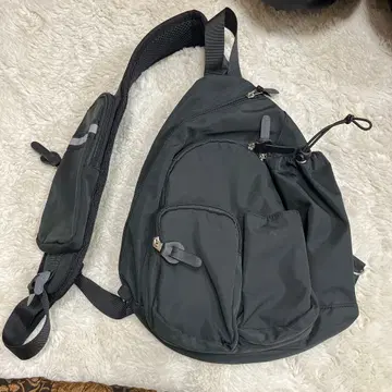 블랙 바디백 숄더백 백팩 블랙