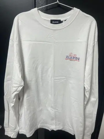XLARGE 화이트 롱 슬리브 T셔츠