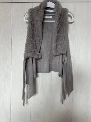 C.C.CROSS 퍼 그레이 베스트