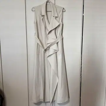 프레이 아이디 슬리브리스 롱베스트 원피스