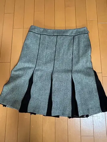 플리츠 스커트 사이즈 40