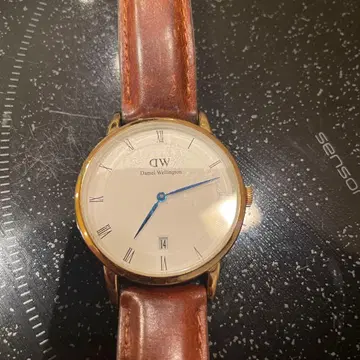 다니엘 웰링턴 손목시계 골드/브라운