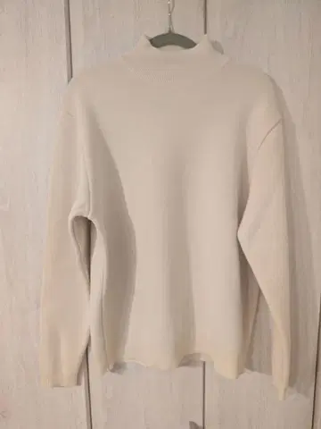 미사용 새상품 바운드 울 밀라노 리브 하이넥 니트 size 3