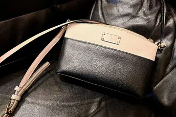 케이트 스페이드 숄더백 블랙 x 화이트