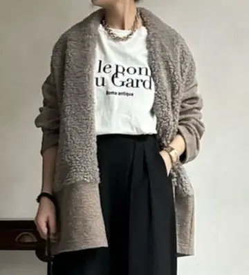 DOUDOU 퍼 절개 이탈리안 에어리 하프 코트