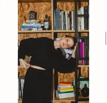 슬릿 슬리브 컷 셋업 블랙