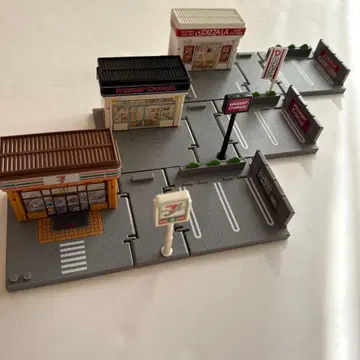 토미카 타운 점포 세트 미스터 도넛 피자라 세븐일레븐