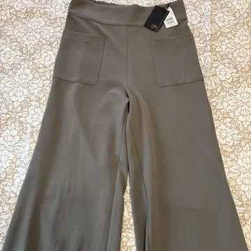 새상품 야마다야 Aga 스트레치 팬츠