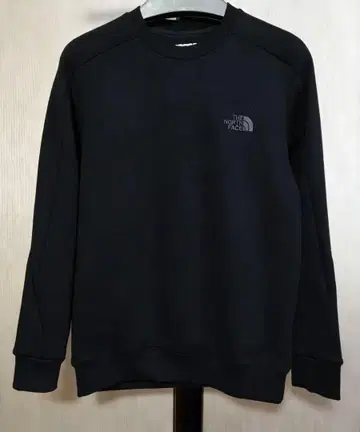 초대특가! THE NORTH FACE 블랙 크루넥 트레이닝복