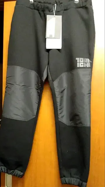 TORAICHI 블랙 트레이닝복 팬츠 LL 사이즈(88)