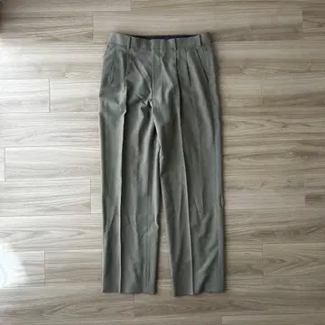 슬랙스 센터 프레스 투 턱 베이지