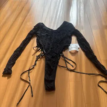 EVRIS 블랙 긴팔 바디수트