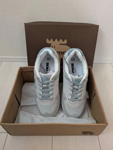 moz 스니커즈 화이트/그레이