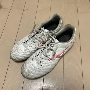 26cm 축구화 스파이크 화이트/레드