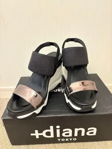 새상품 diana 웨지솔 샌들 블랙/실버
