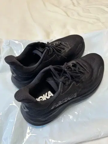 HOKA ONE ONE M CLIFTON 10 WIDE