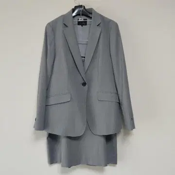 [ 새상품급 ] 23구 스커트 수트 빅 사이즈 44 스트라이프 그레이