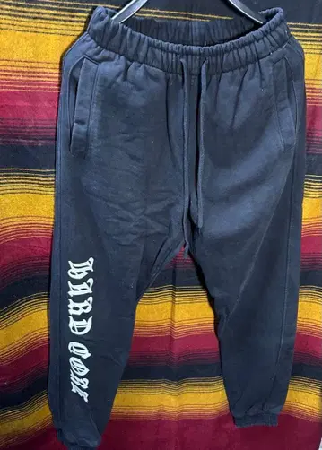 misbhv 스웨트 팬츠