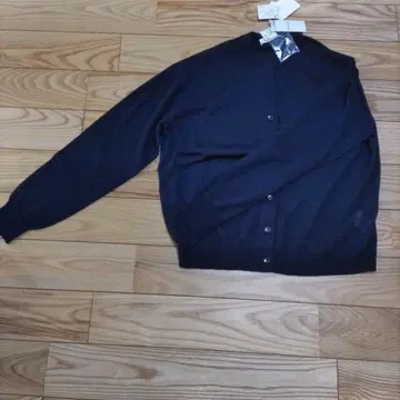 EMMACULATE 네이비 긴팔 가디건