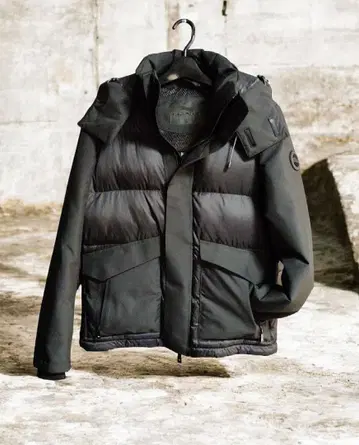 BLACKSAND 다운 자켓