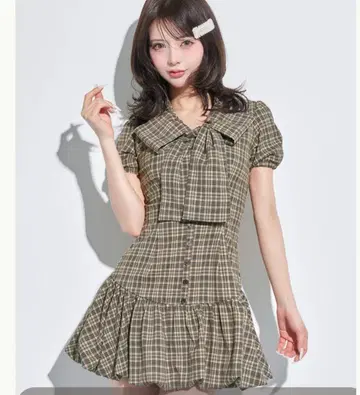 다리치 베이지 계열 체크 미니 원피스 반팔