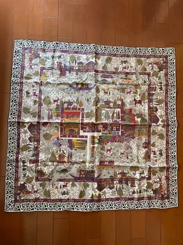 페라가모 실크 스카프