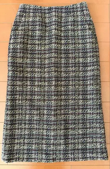 트위드 체크 무늬 타이트 스커트